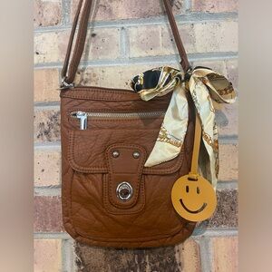 Candie crossbody bag NWT